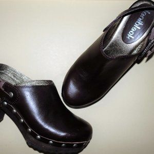 Dani Black Brown Leather Clogs
